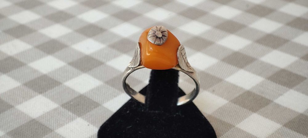 Сребърен Пръстен с Жълт Кехлибар 2.14 гр / Проба 925