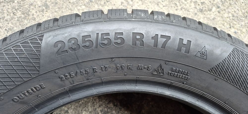 4 anvelope iarna ca si noi Continental 235/55/17.Pretul este pe bucata