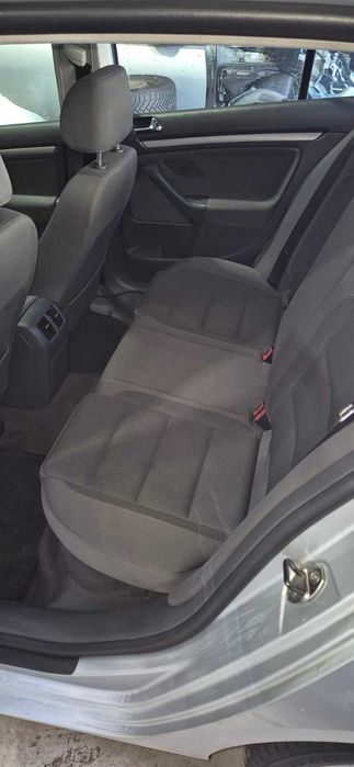 VW Golf V 1.6FSI 115HP BAG мотор на части 2004