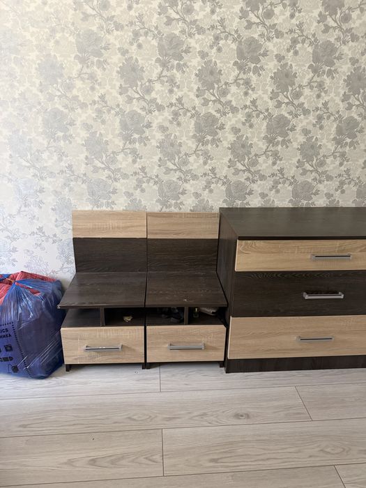 Продам спальный комплект