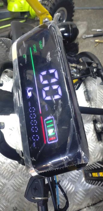 Дисплей за скутер
