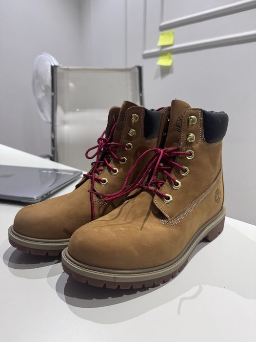 Продам Timberland ботинки (39-40 размер)