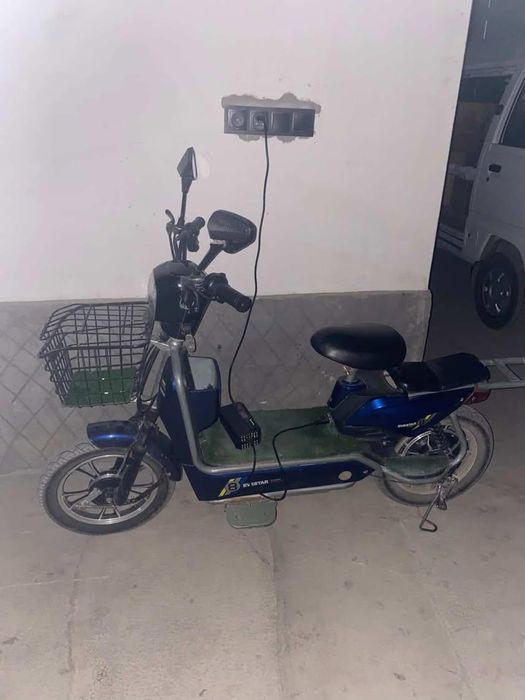 Skuter elektro sotiladi