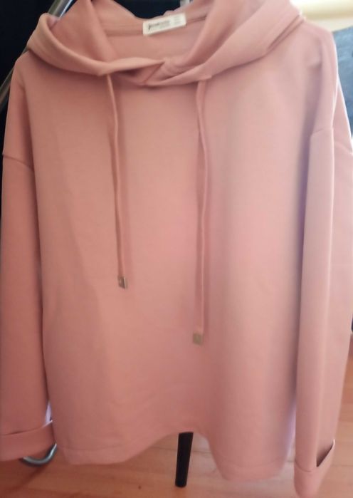 Ватиран суичър,страхотен модел и цвят.