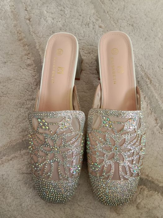 Kelin salom uchun tufli