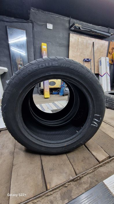 В продаже резина 255 55 R19