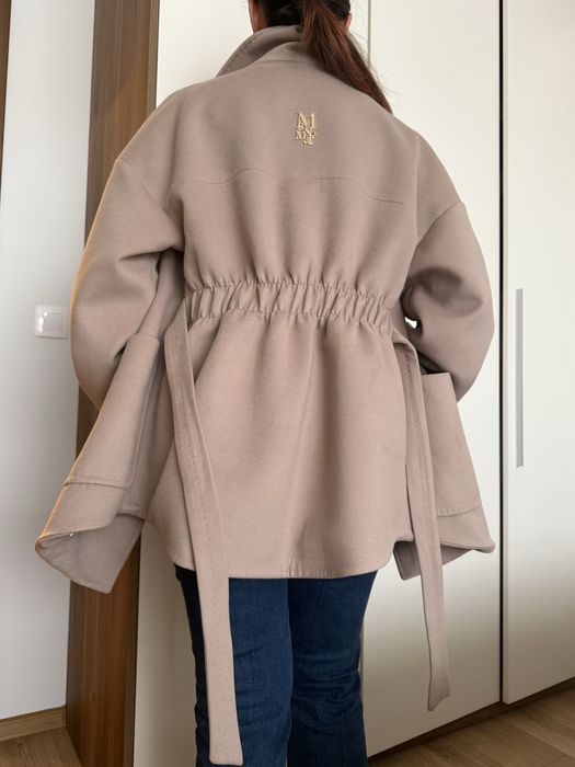 MaxMara - кашмирено късо палто