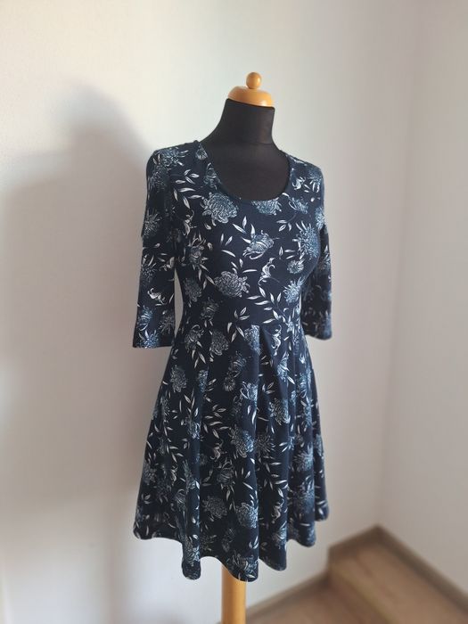 Rochie albastra cu flori mărimea Xs