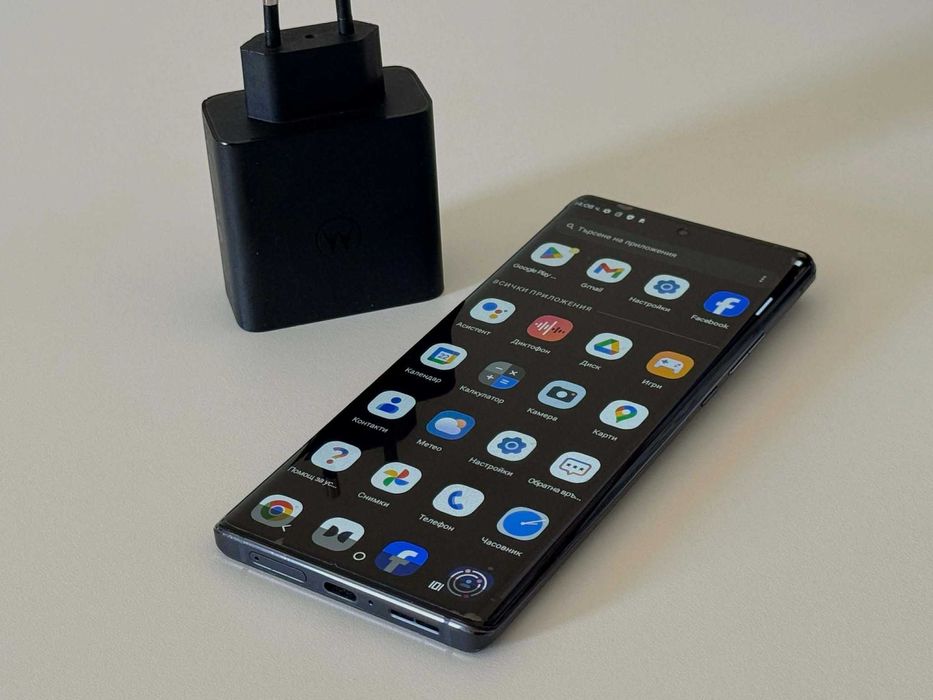Бартер! Motorola Edge 30 Ultra Interstellar Black (Черен)