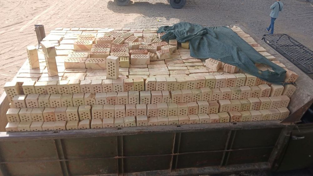 Teshikli pishgan gisht