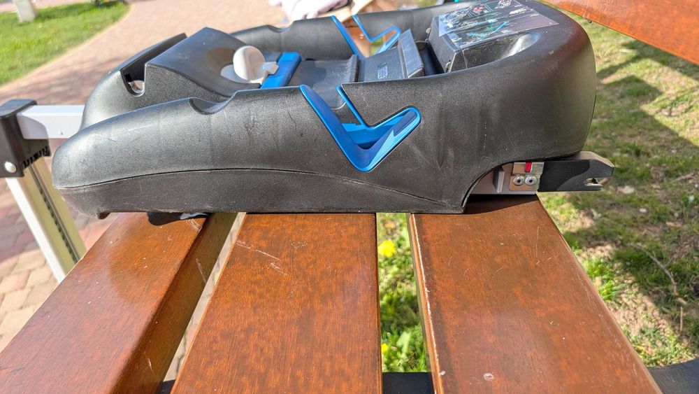 Cărucior Adame Polonia (sistem roți) + landou (nou) + scoică + suport scoică ptr. mașină isofix + scaun sport + diverse accesorii