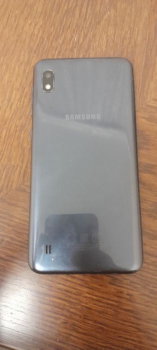 Продаю Samsung Galaxy A10