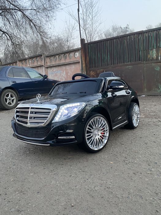 Детская машина электромобиль