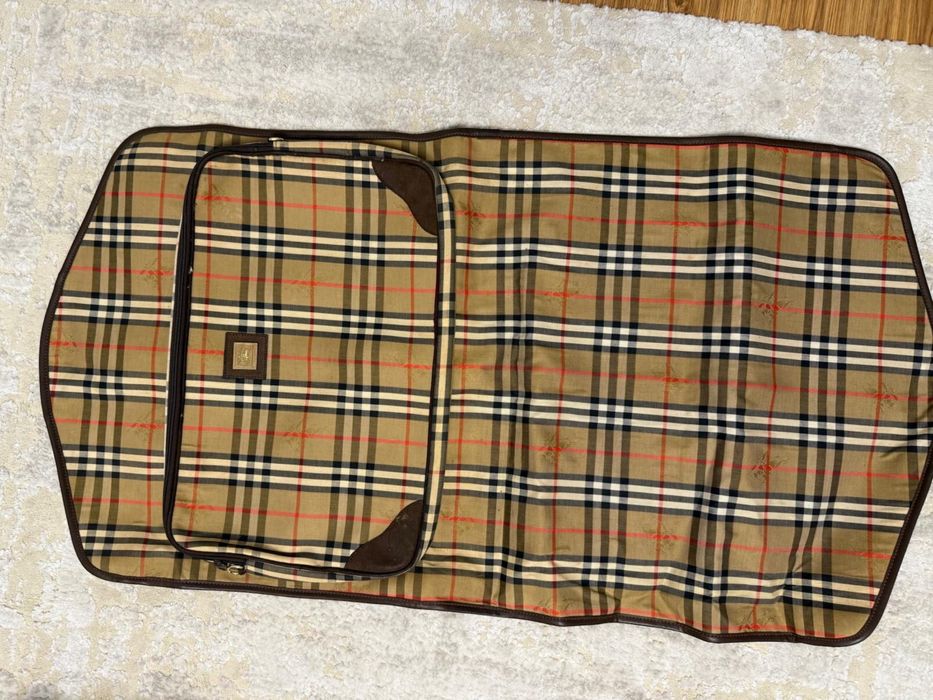 Husa burberyss haine