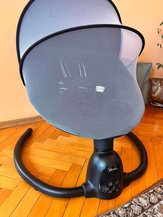 Люлка-шезлонг с функции на вибрации.