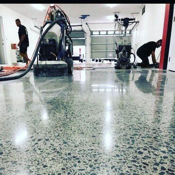 Бетонные полировка ангарах для производства завода