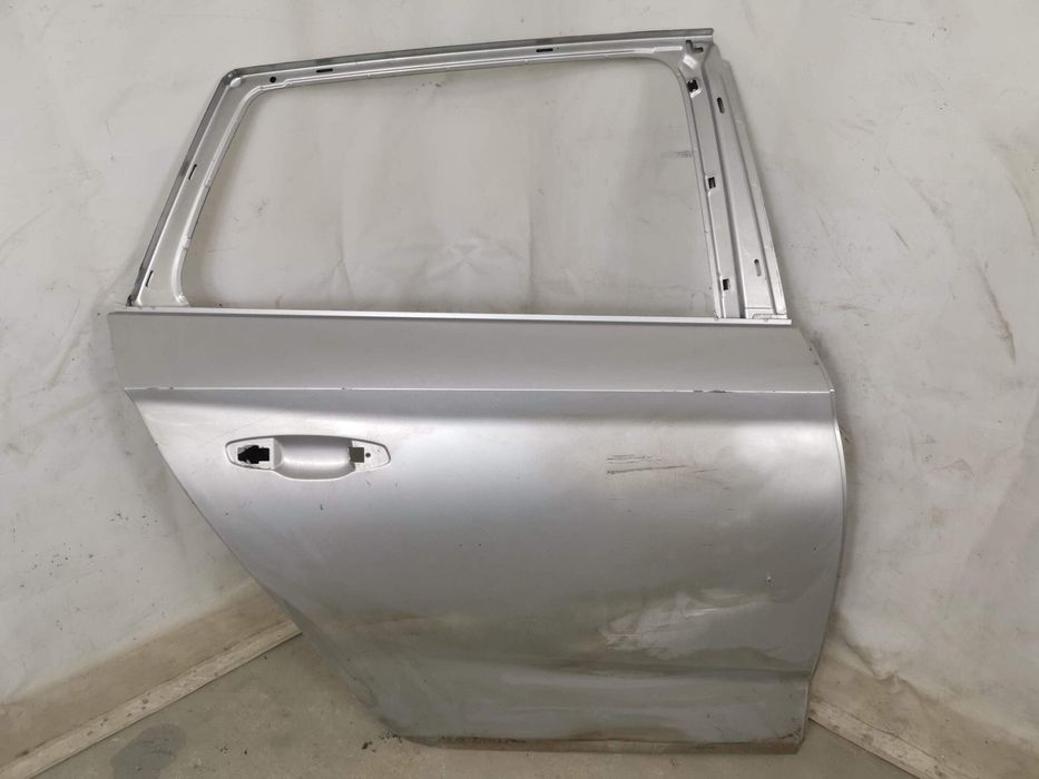 Шкода Камик / Skoda Kamiq 1 Оригинална дясна задна врата