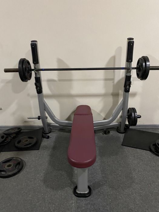 Trenajorniy zal hamma jixozlari bilan sotiladi