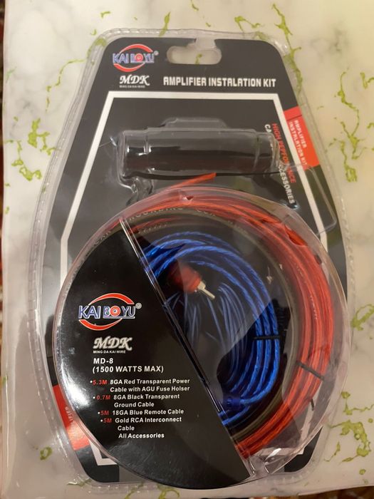 Продам Сабвуфер, в подарок шнуры