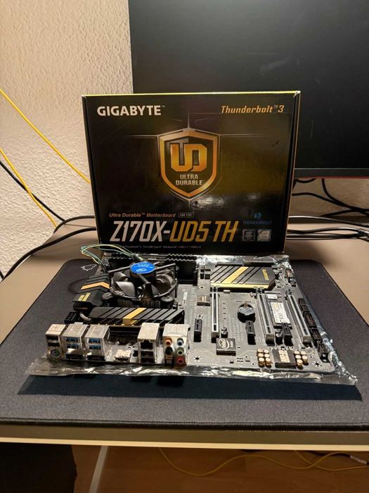 Дънна платка Gigabyte GA-Z170X-UD5 TH + Intel Core i7-6700K