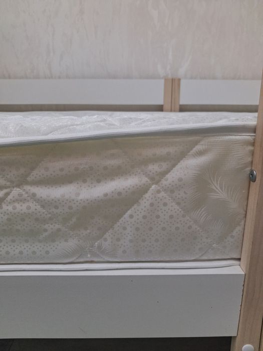 Продам кровать детскую