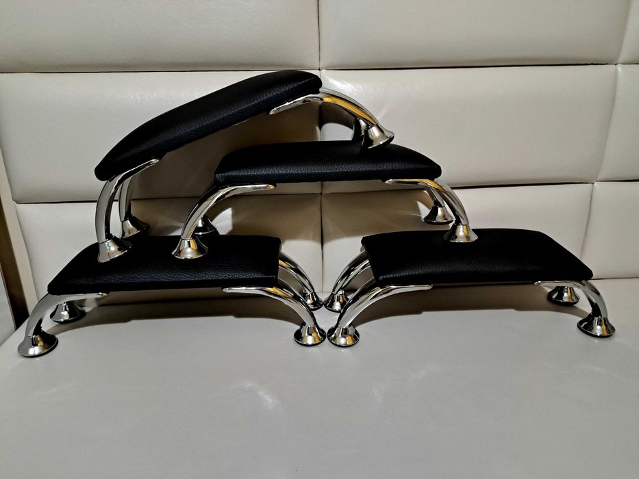 Поставка за ръце за маникюр