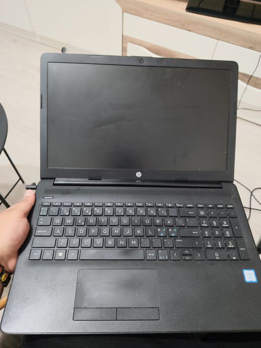 Laptop HP i5 1.60 500 RAM 8 Rom