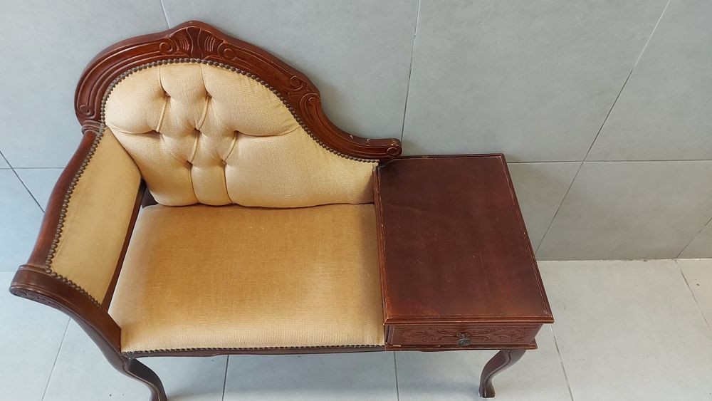 Винтидж телефонна пейка