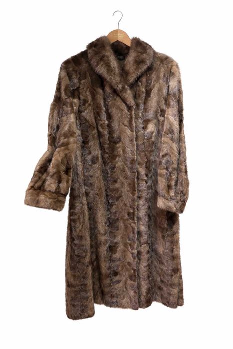 Луксозно дълго дамско палто - естествен косъм норка