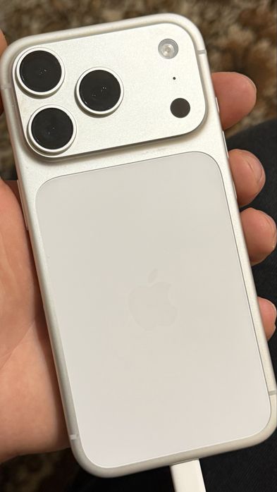 Iphone 17 pro 256 gb акб 100% - есим