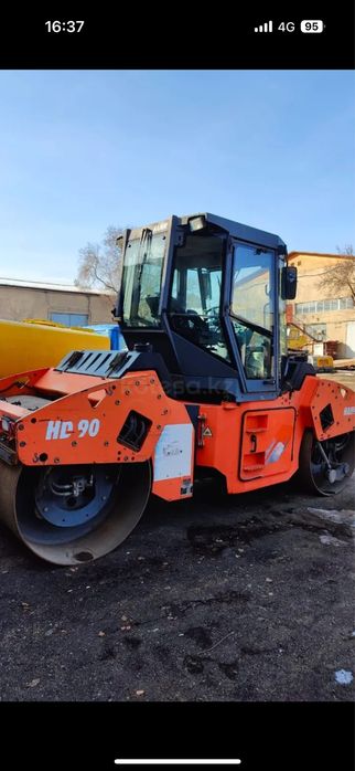 Асфальтоукладчик и катки