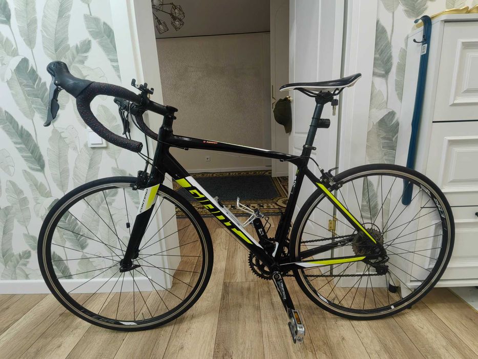 Продам велосипед Giant Contend (размер M)