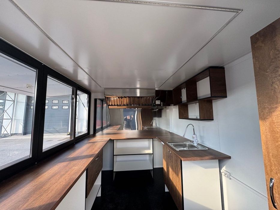 Каравана търговска 4.00-2.00