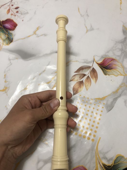 сыбызғы сатылады