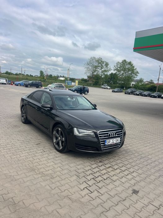AUDI A8 2011