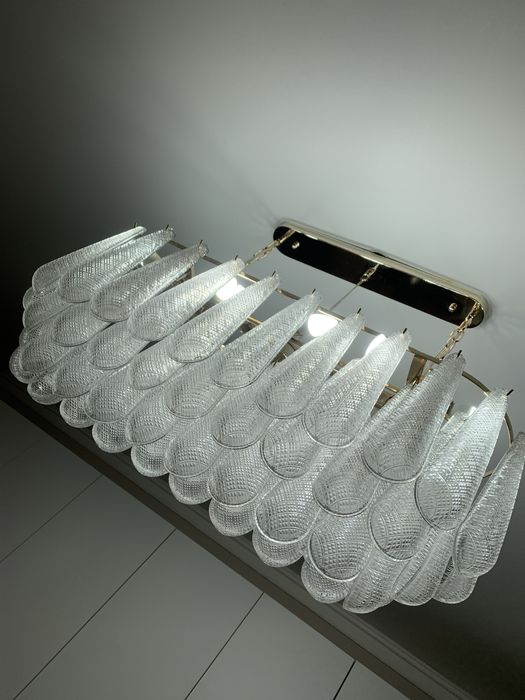 Продам венецианскую люстру