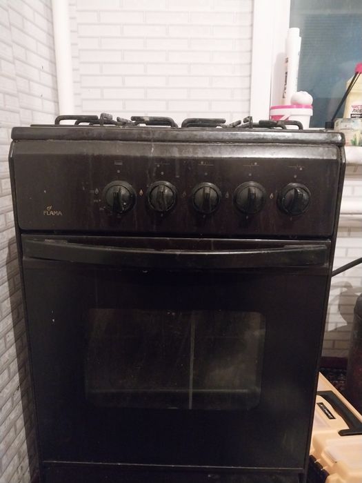 Продам газовую плиту