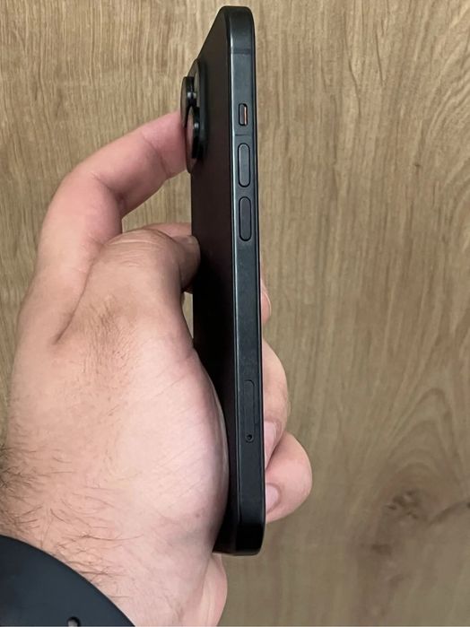 iphone 15 в идеальном состояний