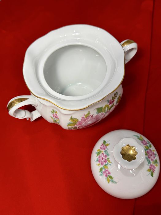 Сахарница абсолютно новая