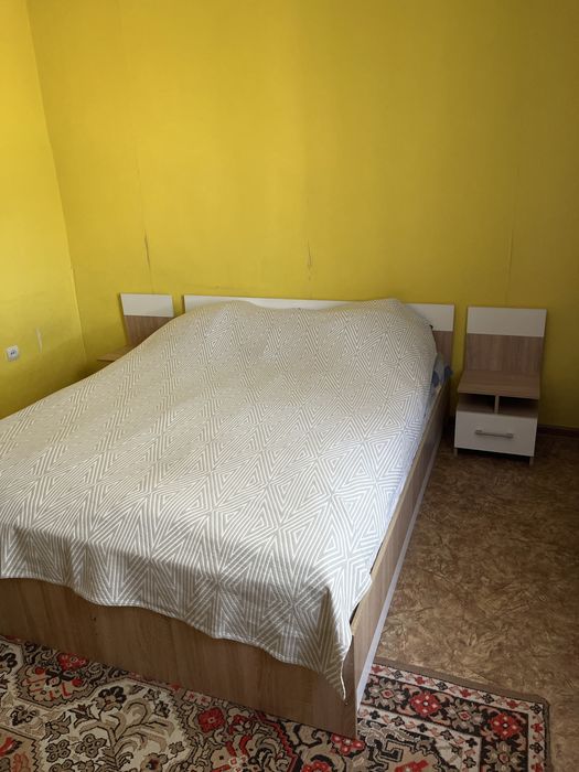 Продам спальный гарнитур