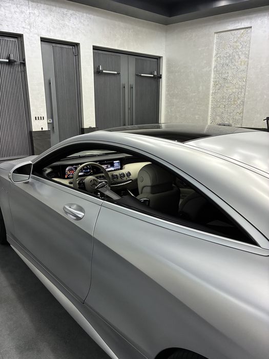 Mercedes benz S coupe 550