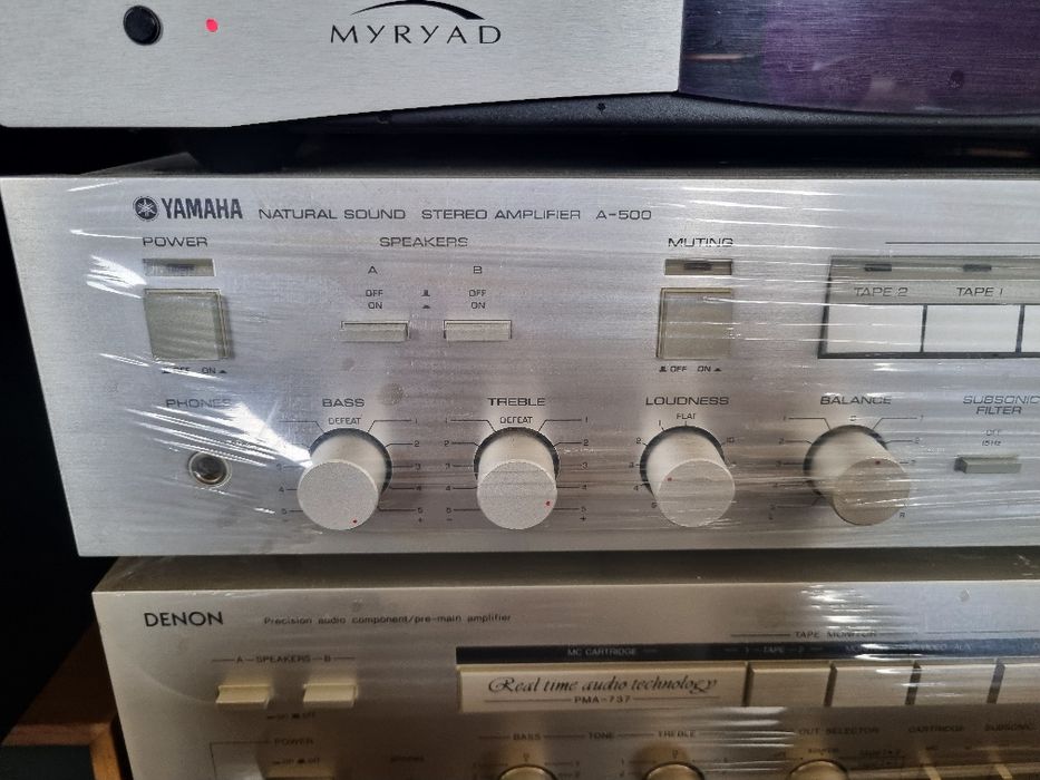 Yamaha A-500. Perfect functional. Impecabil.
