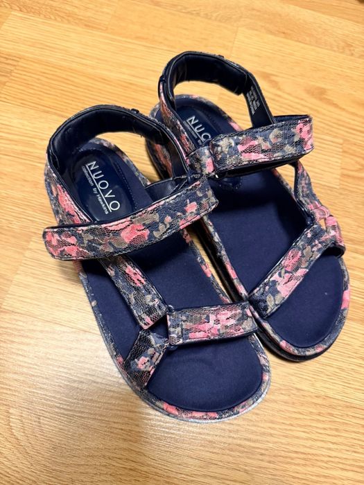 Босоножки Корея 38