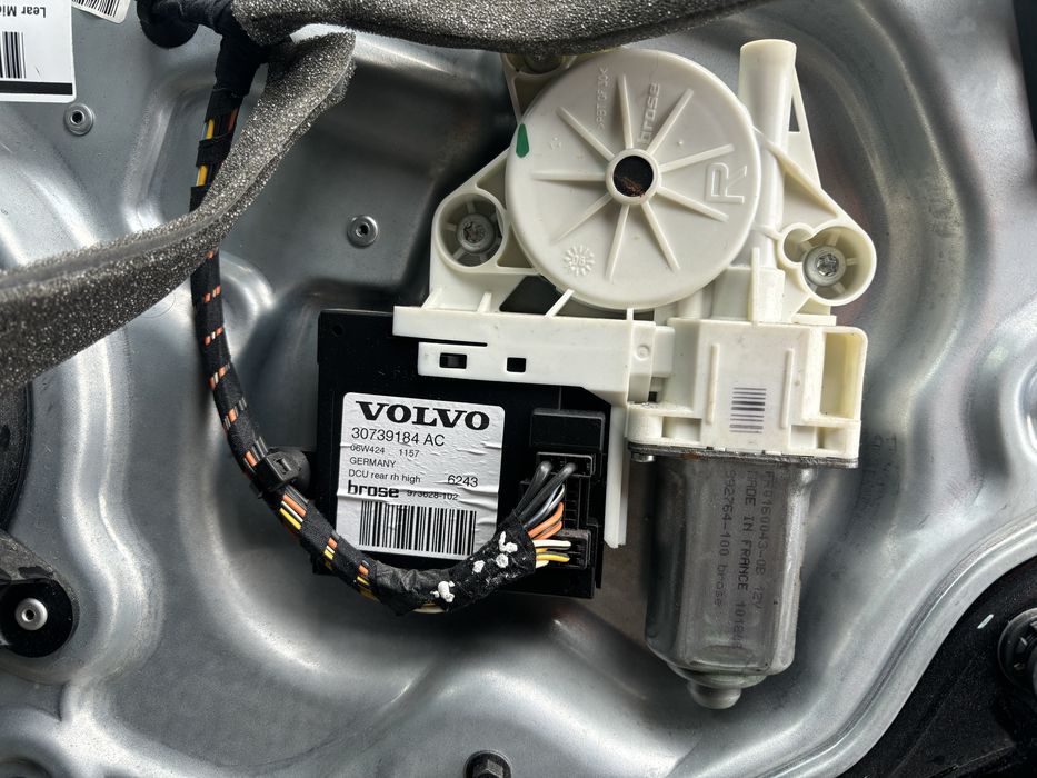 motoras macara geam boxe volvo s40 an 2006