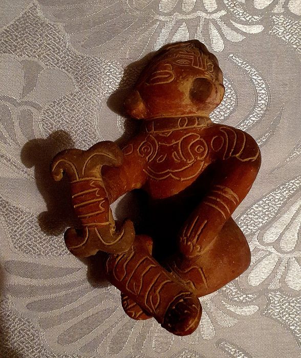 Statuie Mayas din lut de teracota