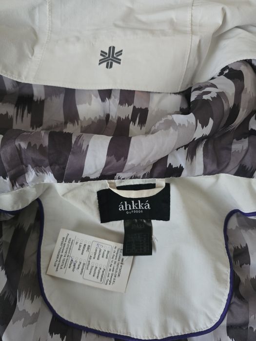 Geaca anti-ploaie L, anti-vant, Made in Islanda

noua cu etichet