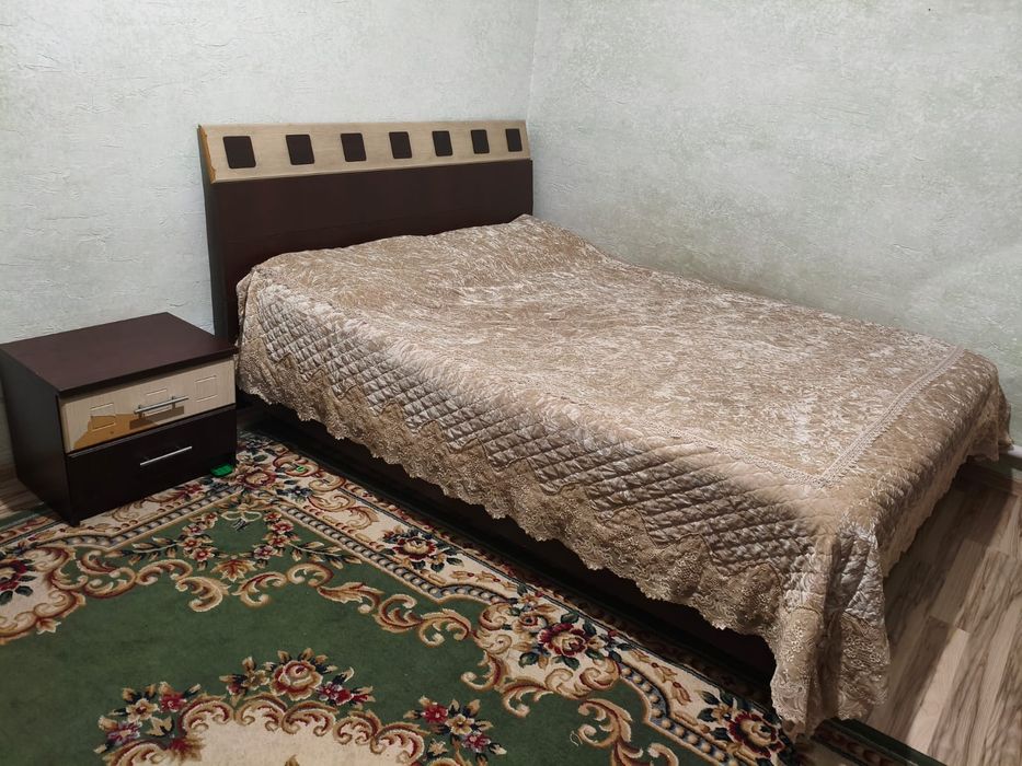 Спальный гарнитур б/у