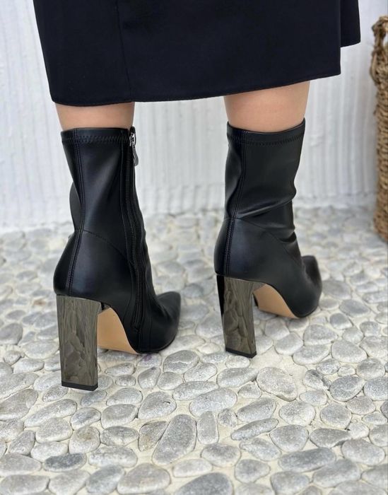 Продам женские ботильоны