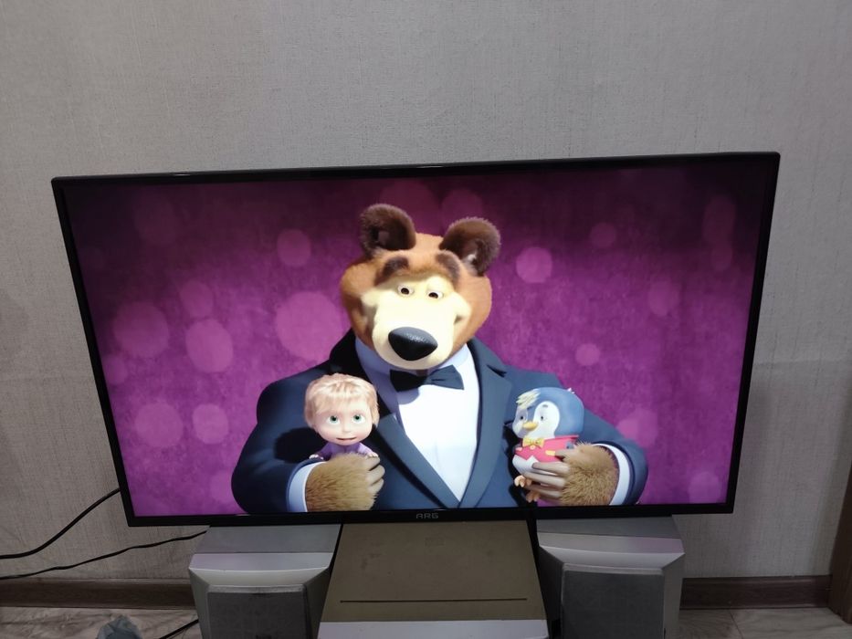 Телевизор Смарт 102 см диагональ