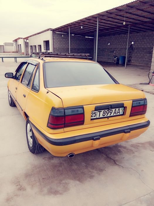 Nexia careski racer sotiladi vikub ham kelishamiz boshidan kami 10mln